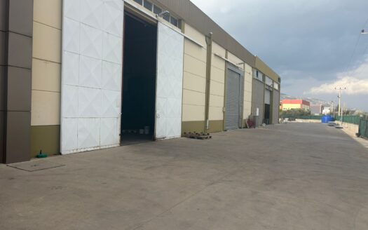 İzmir Kemalpaşa Armutlu ' da 650 m2 Depo