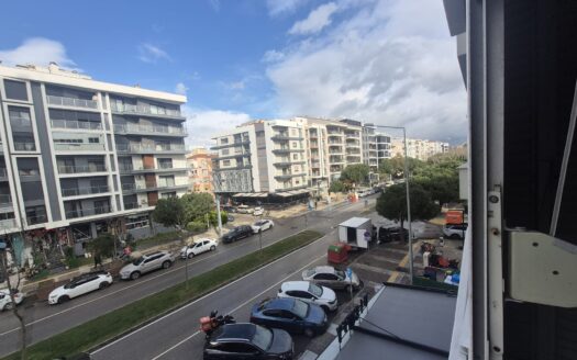 Karşıyaka Girne Bul.girişi 2.bina Deniz Manzaralı Asansörlü 3+1