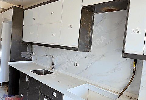 Bayraklı Körfezde tamamlanmış 3+1 130m2 daireler