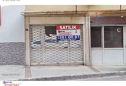 Balçova Demirci Efe Sokakta Yol Üzeri 12 m2 Satılık Dükkan