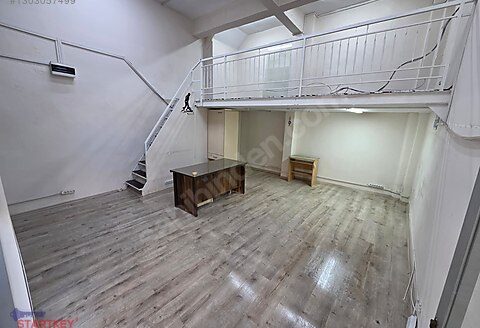 Kemeraltı’nın Kalbinde! Fırsat 3 Katlı Komple Kiralık Bina