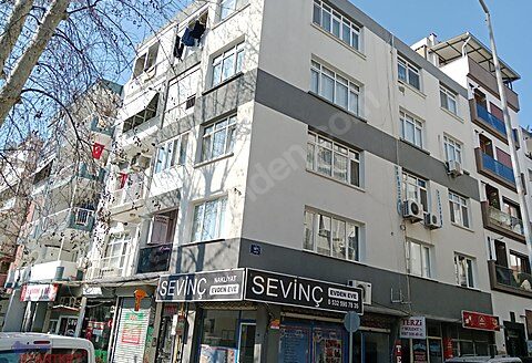 Karşıyaka Bahariye’de Satılık 2+1 Daire