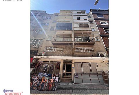 Karşıyaka Çarşı İçinde 3+1 Prestijli Satılık Ofis